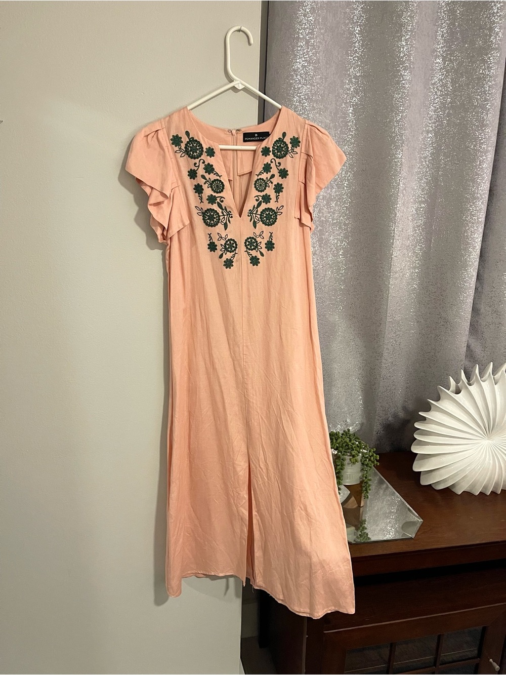 Tucknuck Pomander Place Pink Embroidered Linen Dress Size Small - Picture 6 of 14